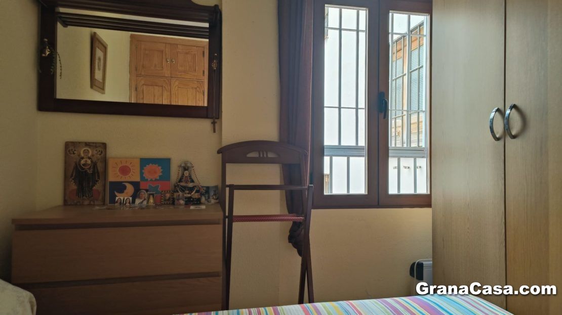 Bedroom of Flat to rent in  Granada Capital  with Air Conditioner, Heating and Furnished