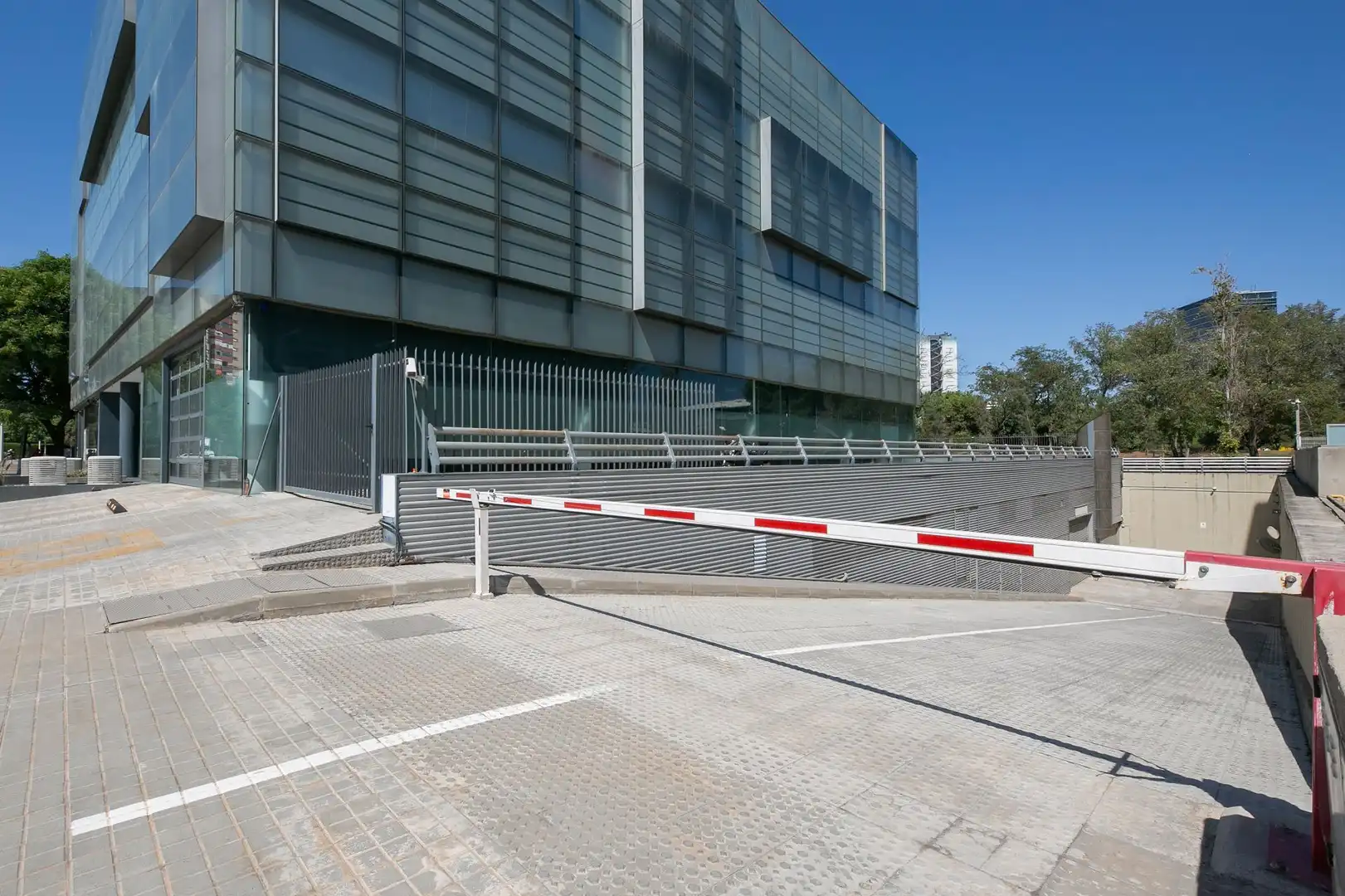 Parking of Office for rent in L'Hospitalet de Llobregat  with Air Conditioner and Heating