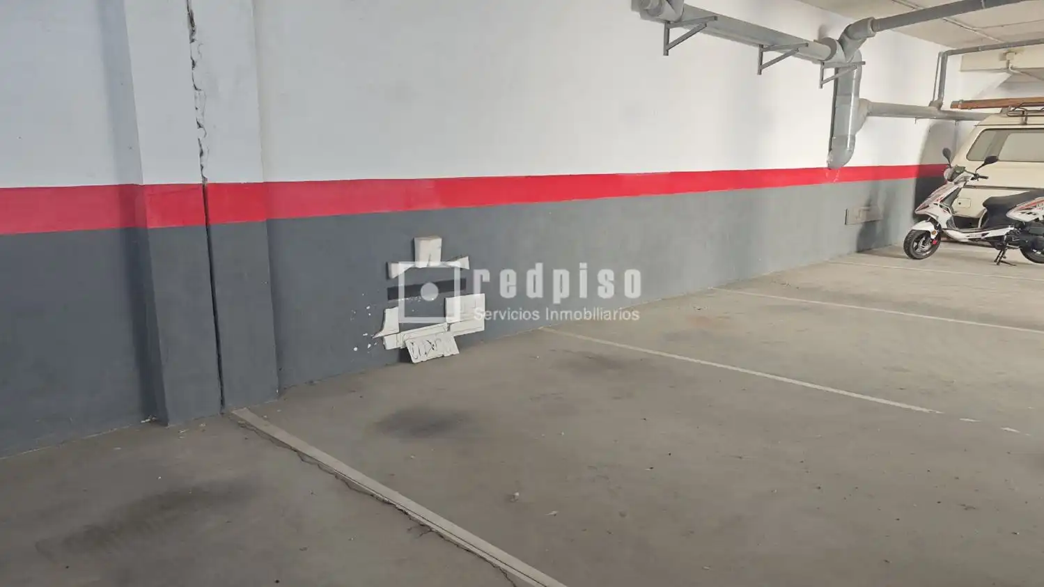 Parking of Garage for rent in El Álamo