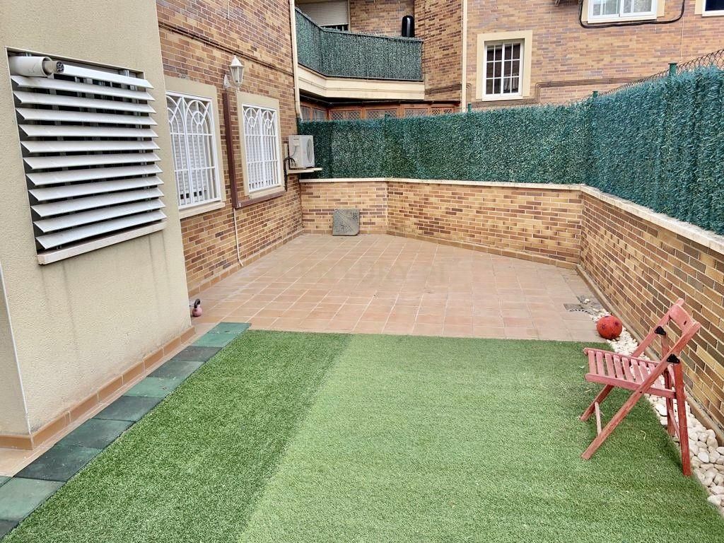 Terraza de Apartamento en venta en Arroyomolinos (Madrid) con Aire acondicionado, Jardín privado y Trastero