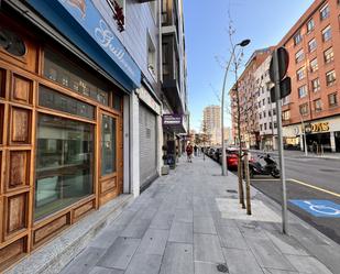 Vista exterior de Local de lloguer en Gijón  amb Terrassa