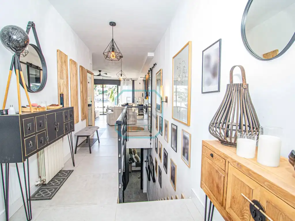 Haus oder Chalet zum Verkauf in Calafell mit Klimaanlage, Schwimmbad und Balkon