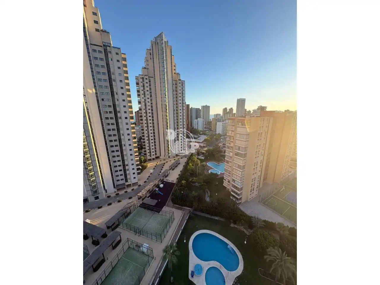 Flat with pool for sale in Avenida Juan Fuster Zaragoza