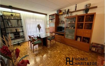 Sala d'estar de Pis en venda en Sabadell amb Aire condicionat, Calefacció i Parquet