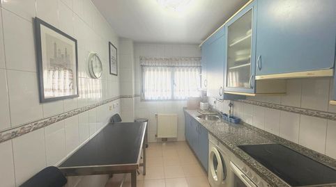Foto 3 de Piso en venta en Oviedo - Río Sella, Ventanielles, Oviedo