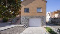 Vista exterior de Casa o xalet en venda en Sant Esteve Sesrovires amb Terrassa