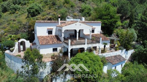 Casa de Campo Tradicional con Piscina y Vistas Panorámicas Sayalonga, Axarquía