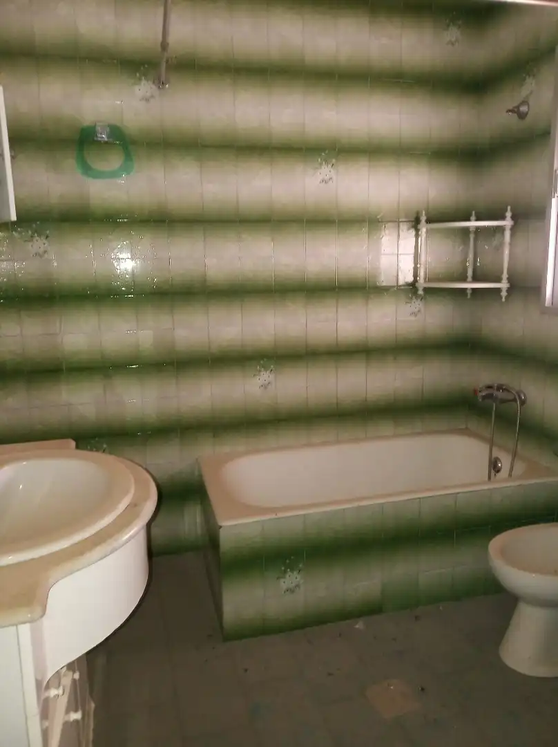 Bathroom of Houses for sale in Don Benito, Badajoz