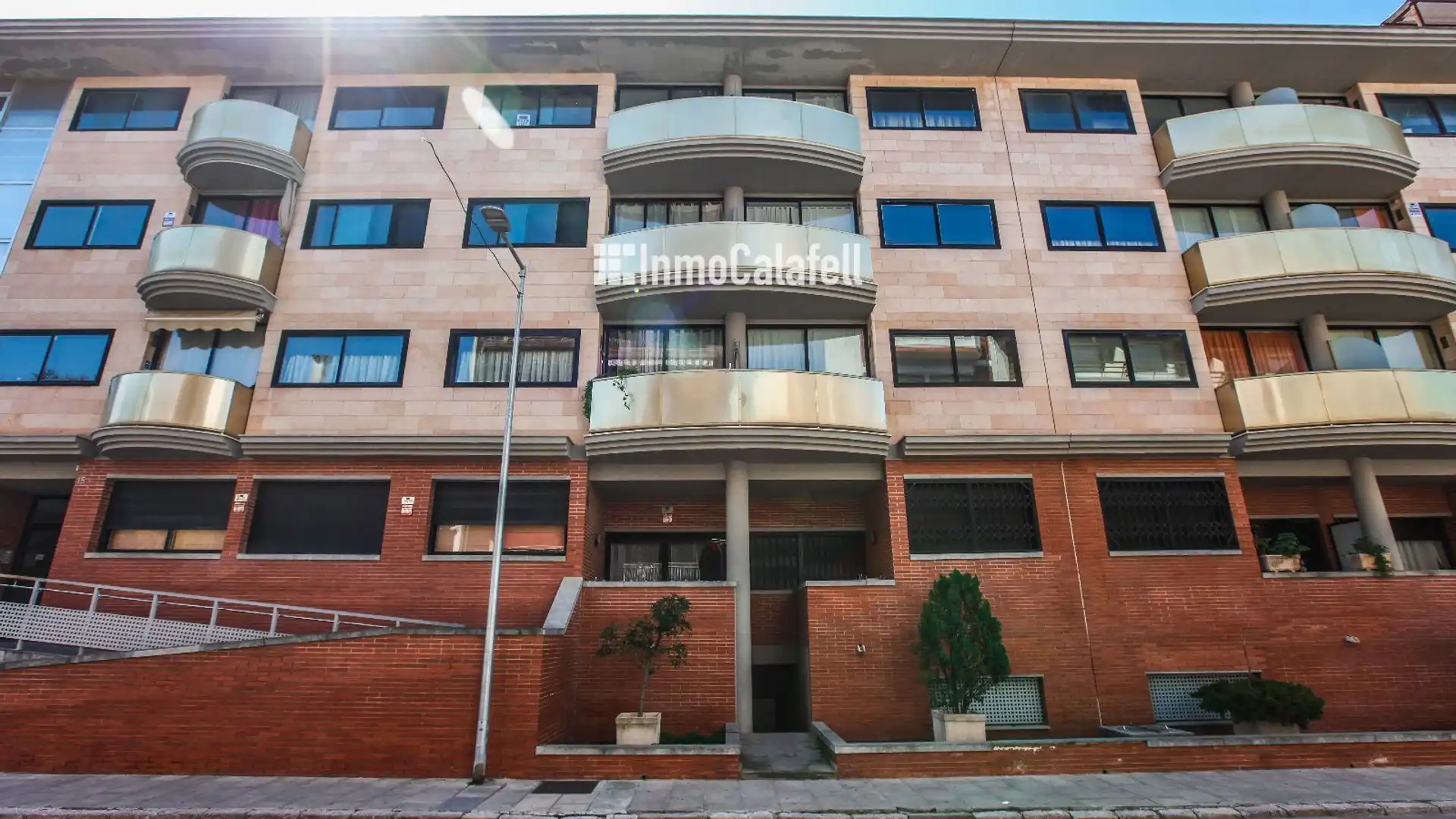 Vista exterior de Pis en venda en Calafell amb Aire condicionat, Calefacció i Parquet