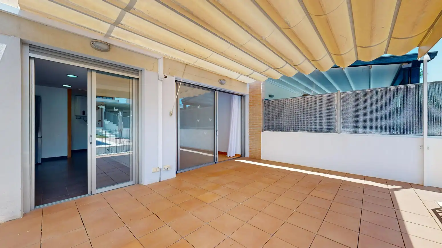 Terrassa de Casa adosada en venda en Torrent amb Aire condicionat, Calefacció i Parquet