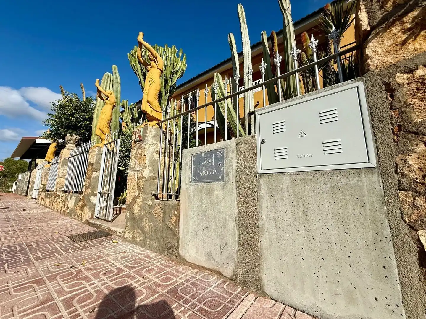Außenansicht von Einfamilien-Reihenhaus zum Verkauf in Pulpí mit Heizung, Terrasse und Abstellraum