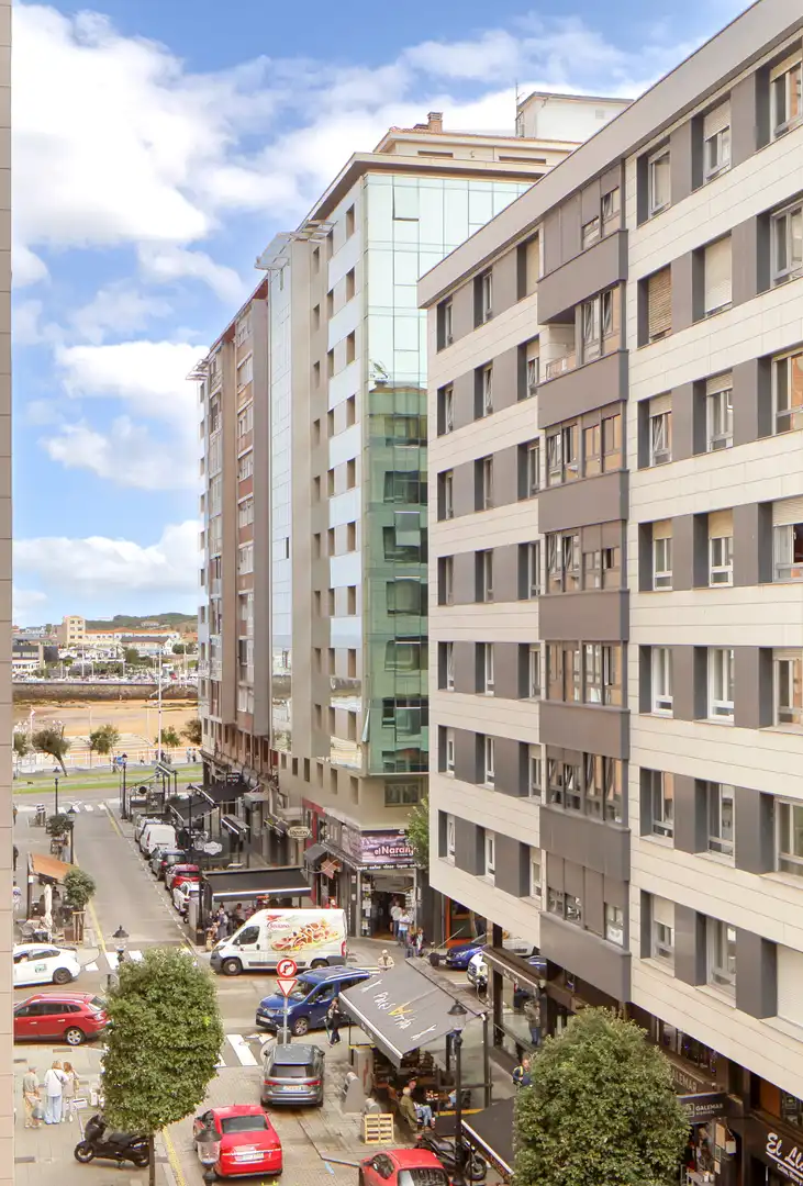 Vista exterior de Piso en venta en Gijón 