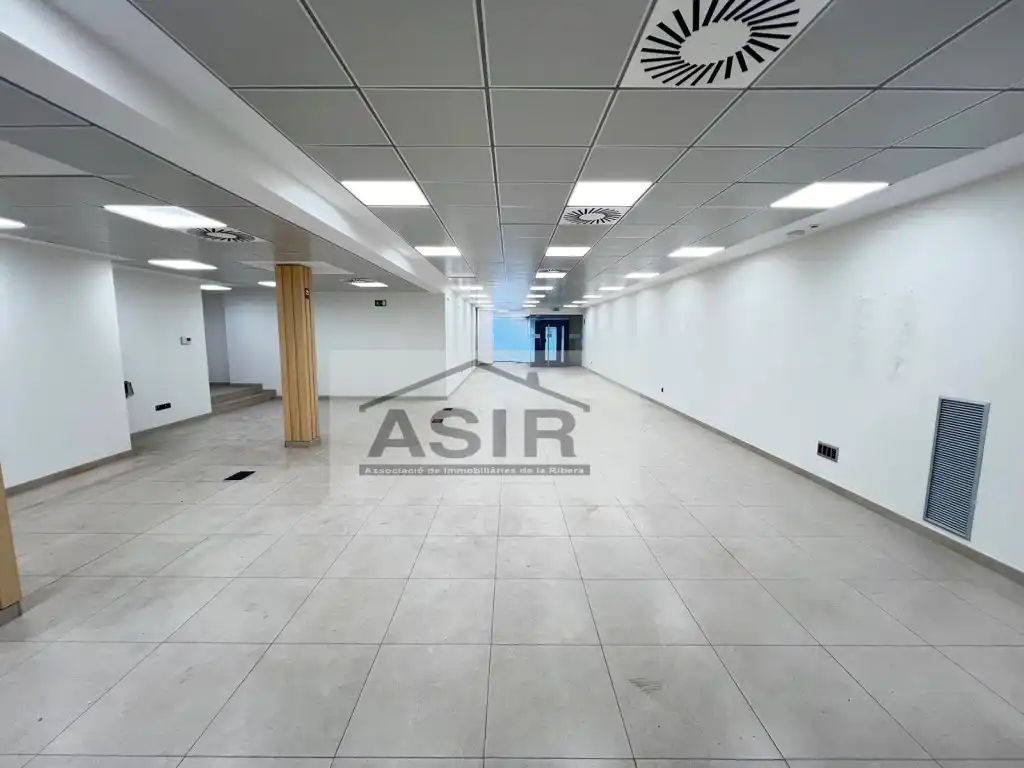 Business premises for sale in Josep Melcior Gomeis, imagen 11