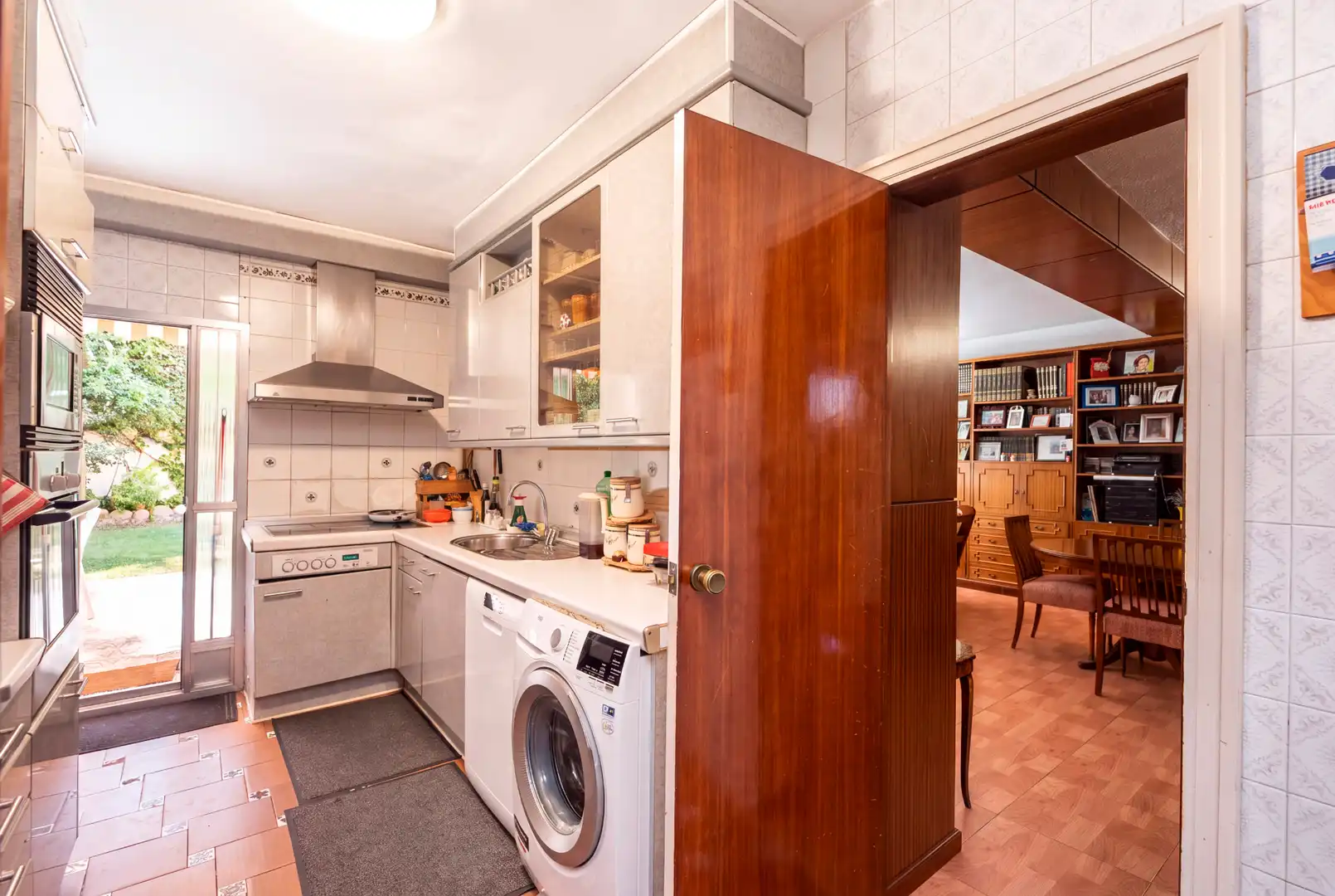 Cocina de Casa adosada en venta en Madrid con Calefacción, Jardín privado y Trastero