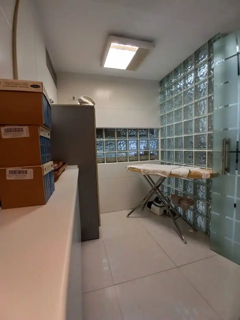 Badezimmer von Wohnung zum Verkauf in Burgos mit Heizung und Parkett