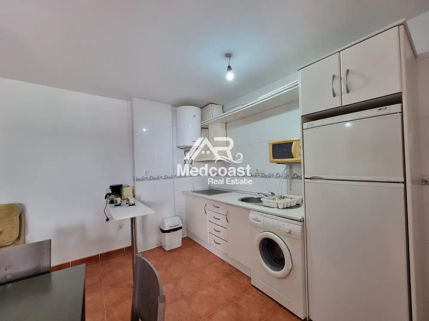 Cocina de Piso de alquiler en Vera con Terraza, Piscina y Amueblado