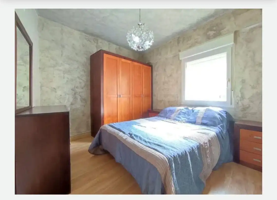 Bedroom of Flat for rent in Salamanca  with Air Conditioner, Heating and Furnished