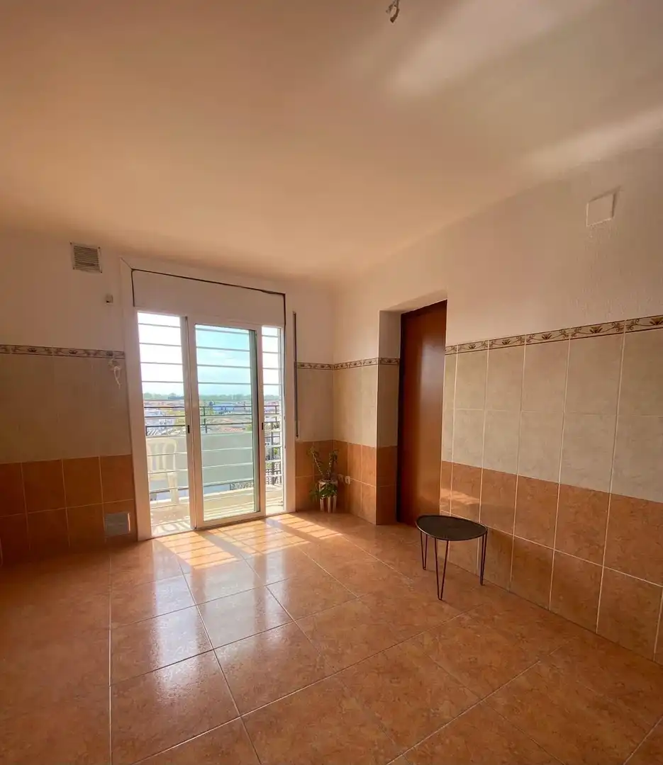 Apartment for sale in PUIGMAL, imagen 2