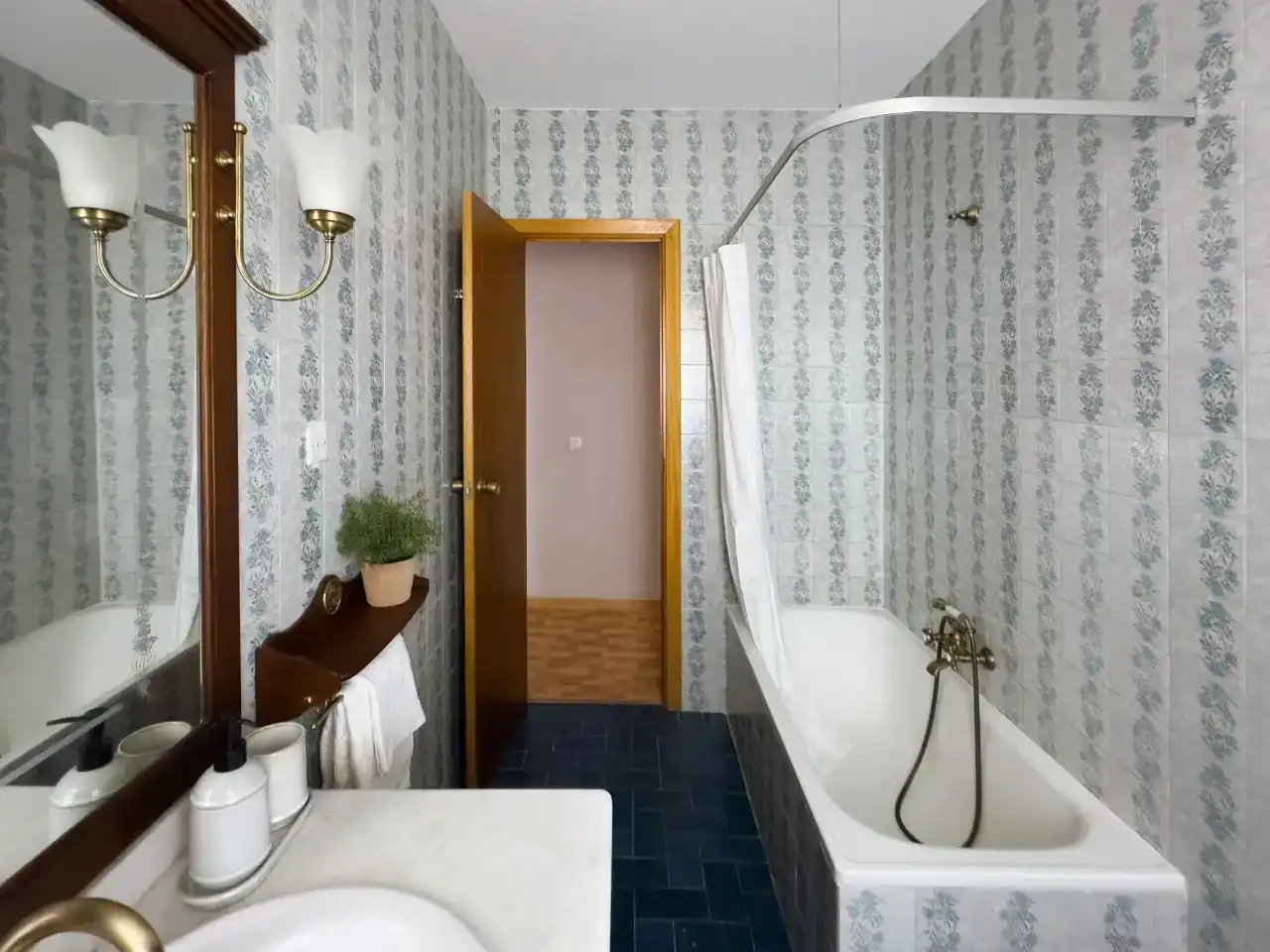 Baño de Piso en venta en Almorox con Aire acondicionado