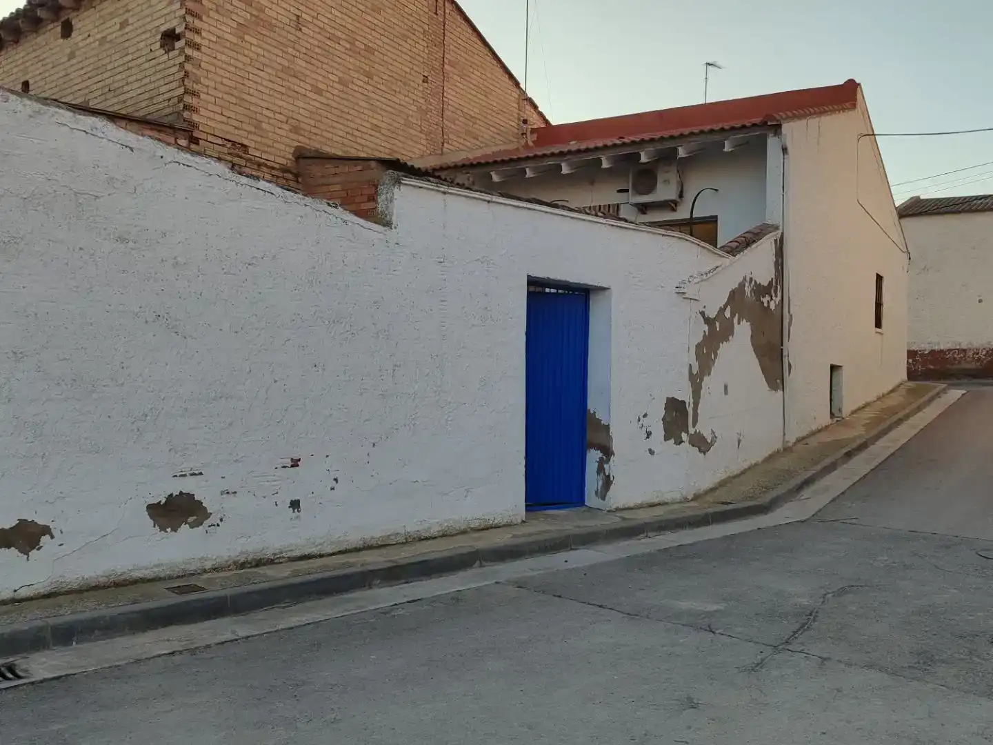Vista exterior de Piso en venta en Remolinos, Zaragoza