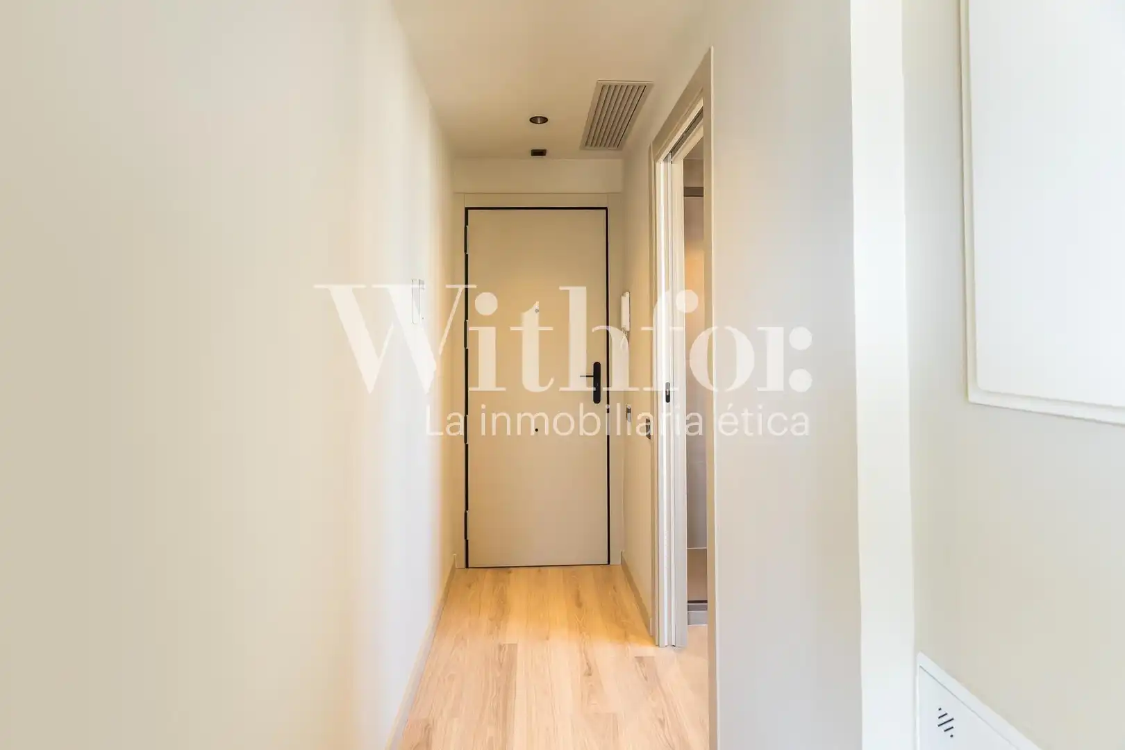 Habitación de Ático en venta en Barcelona con Calefacción, Terraza y Balcón