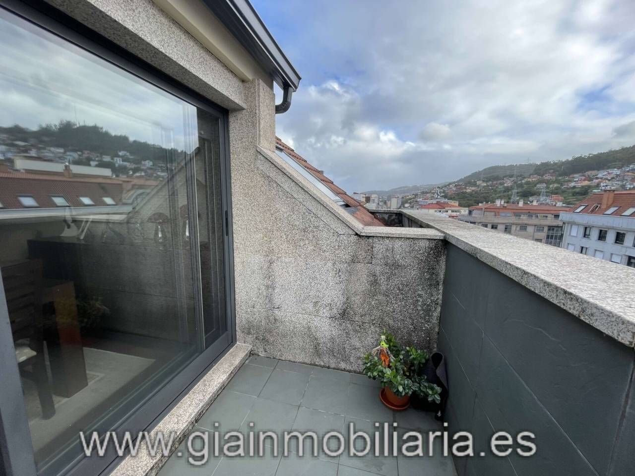Balcony of Attic for sale in Vigo   with Heating, Parquet flooring and Terrace