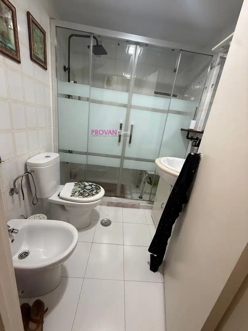 Badezimmer von Erdgeschoss zum Verkauf in Torrejón de Ardoz mit Heizung