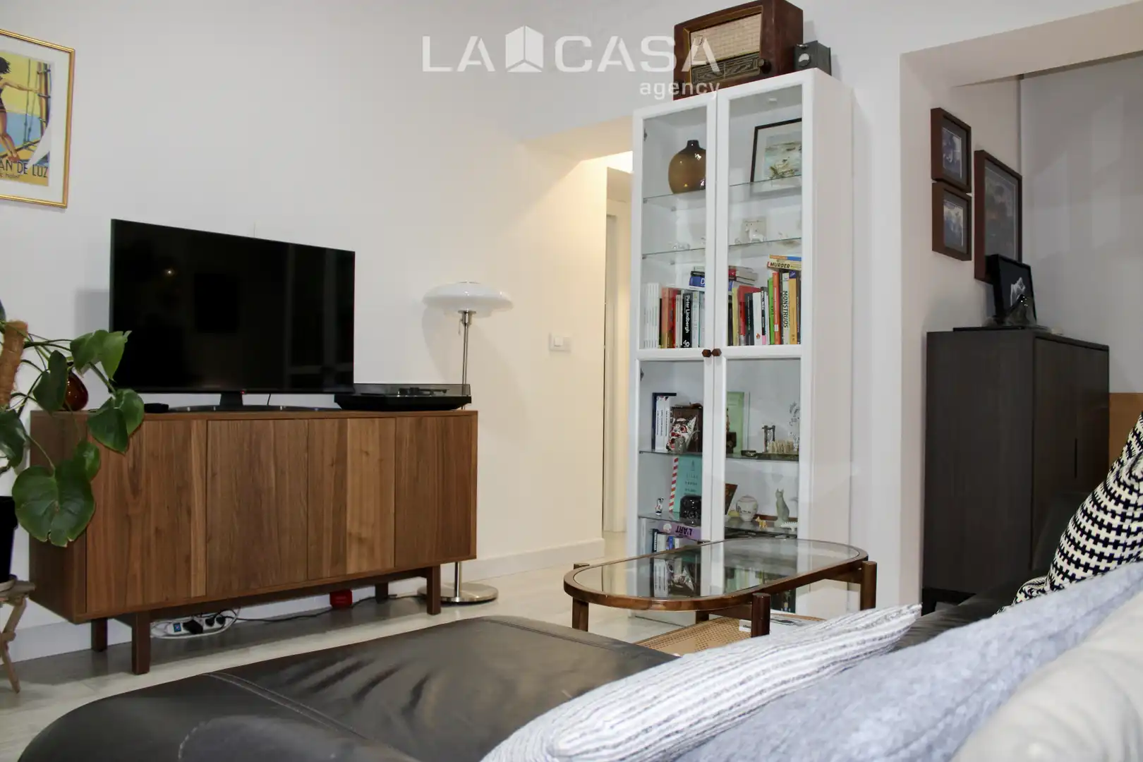 Living room of Flat for sale in Casco Antiguo