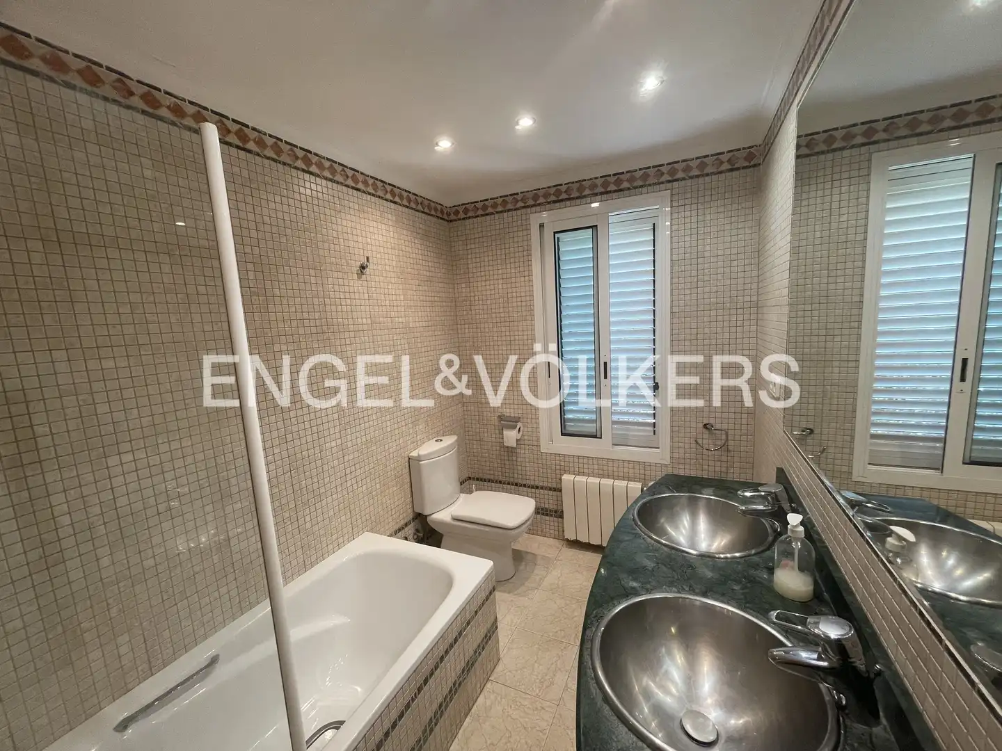 Baño de Casa o chalet de alquiler en Puçol con Aire acondicionado, Calefacción y Jardín privado