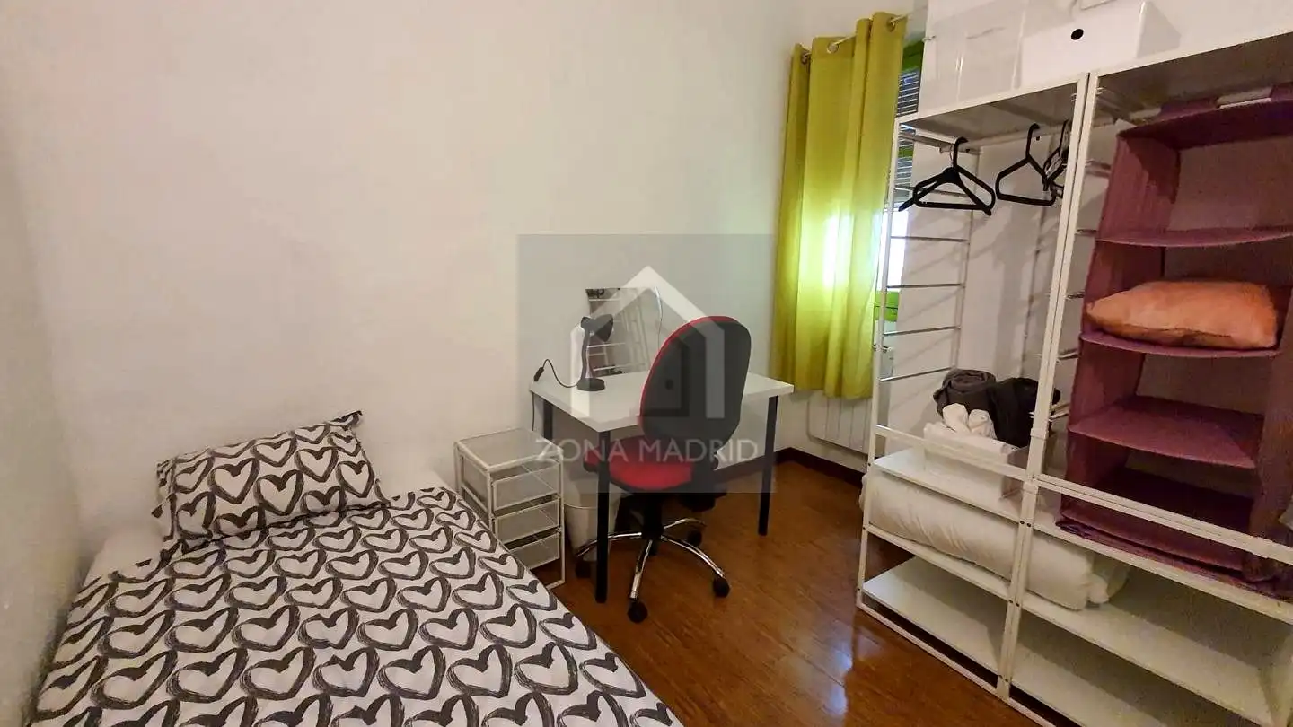 Flat for sale in Del Oso, imagen 3