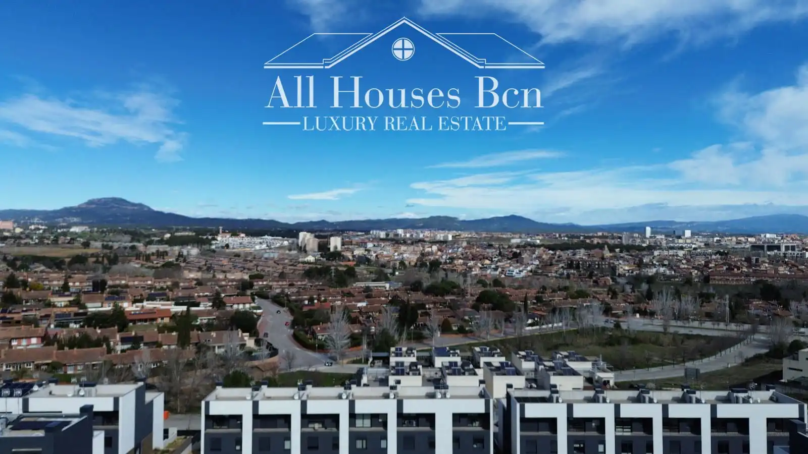 Exterior view of Detached homes for sale in Sant Quirze del Vallès  with Air Conditioner, Heating and Private garden