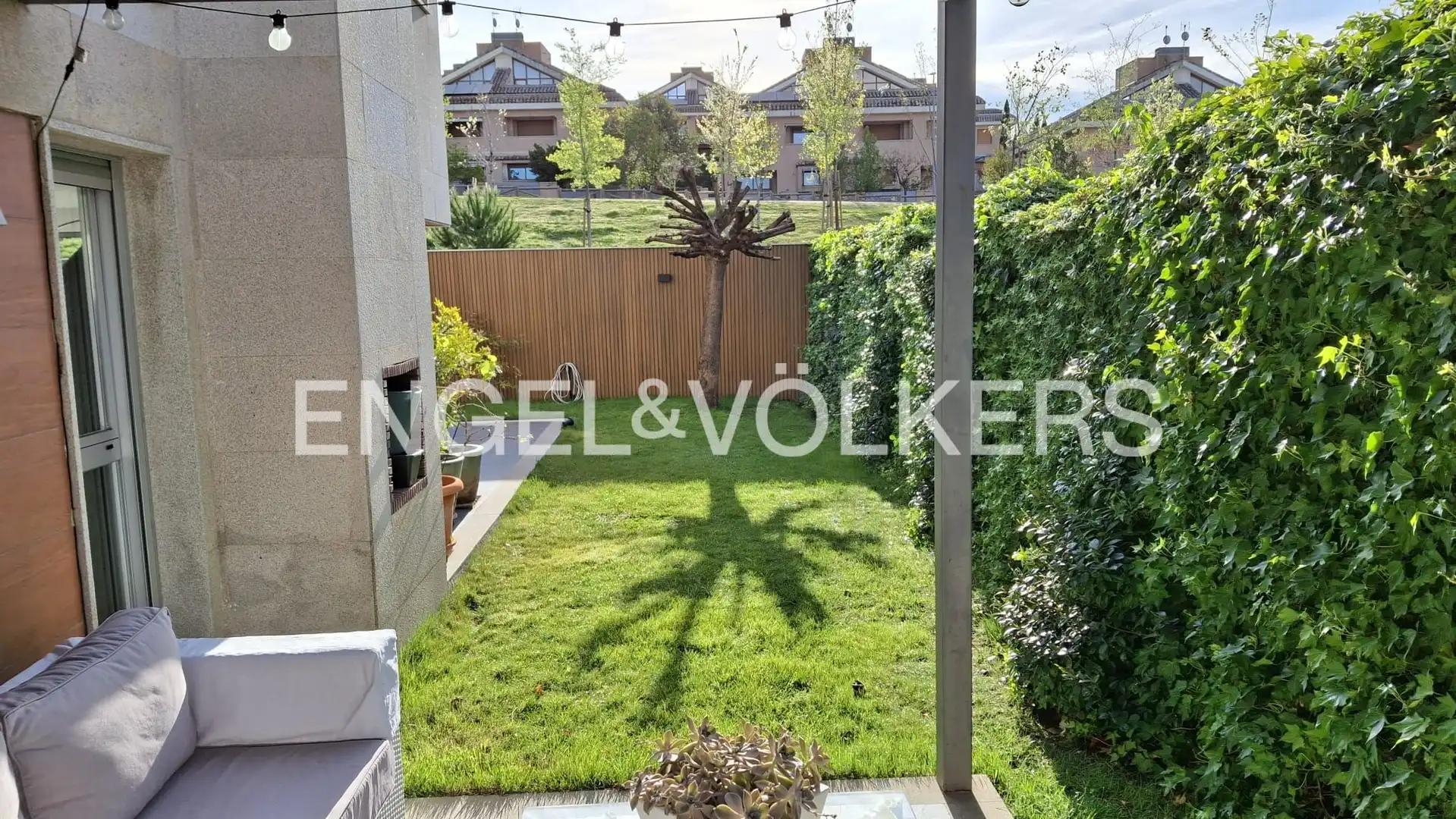 Terraza de Casa adosada en venta en Las Rozas de Madrid con Aire acondicionado, Calefacción y Jardín privado
