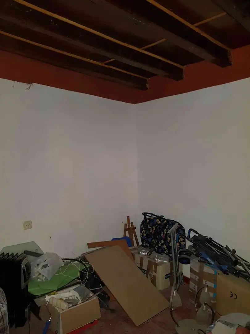Houses for sale in Casasola de Arión  with Balcony