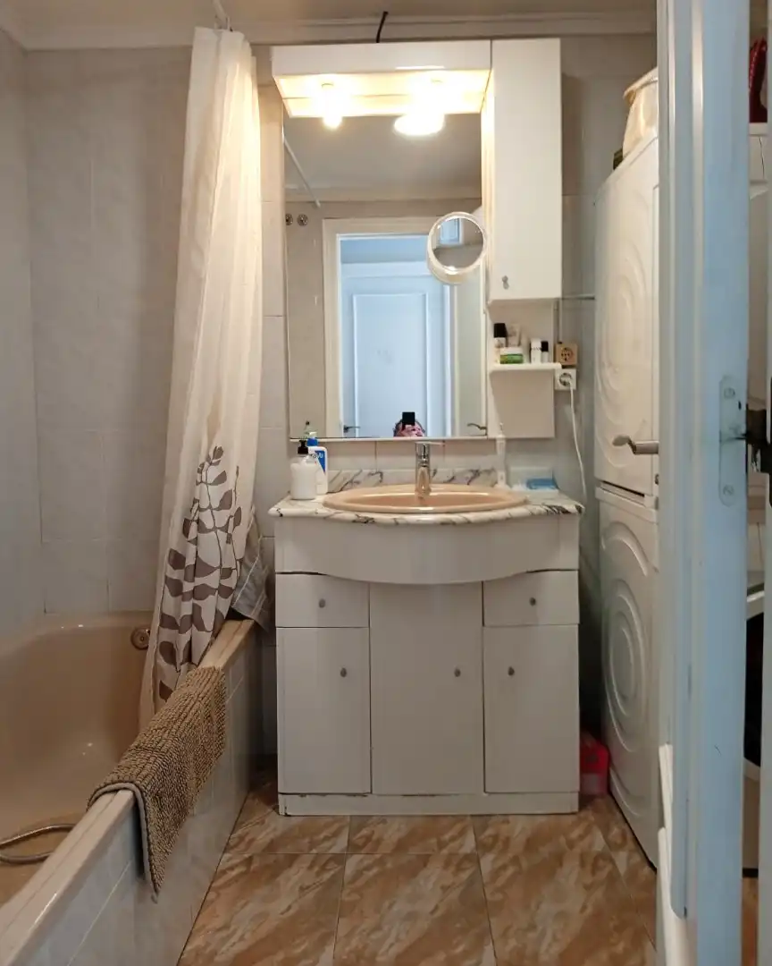Baño de Piso en venta en Gijón  con Calefacción, Parquet y Terraza