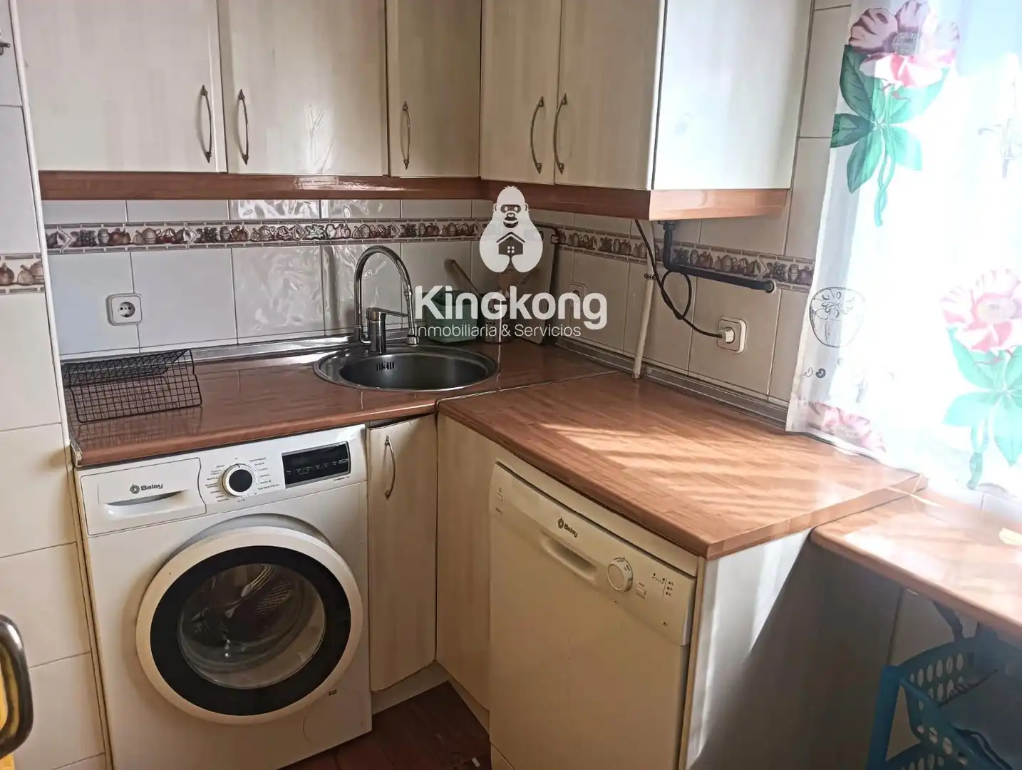 Kitchen of Flat for rent in Madrid  with Heating