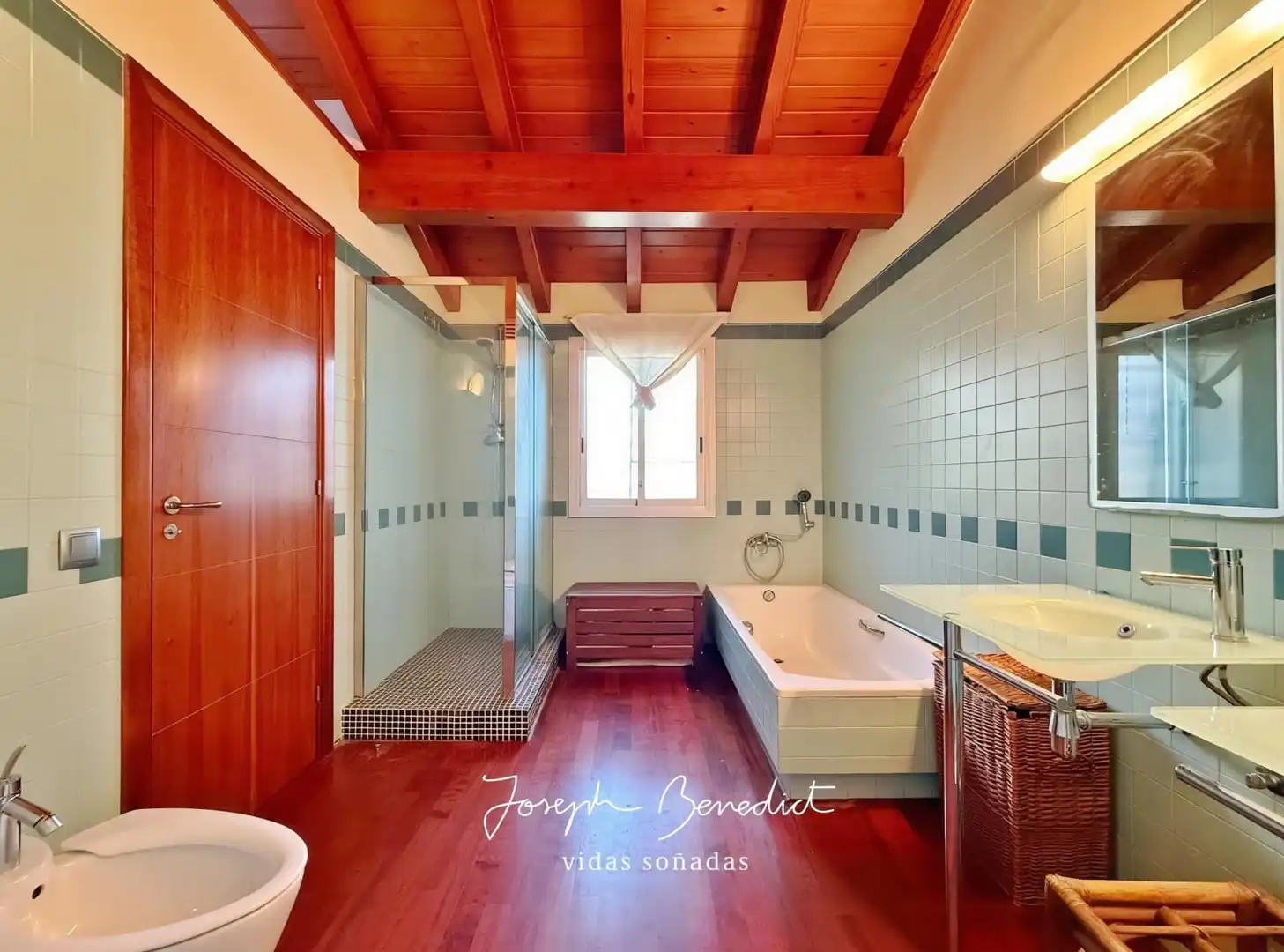 Baño de Casa o chalet en venta en Castelldefels con Aire acondicionado, Calefacción y Jardín privado