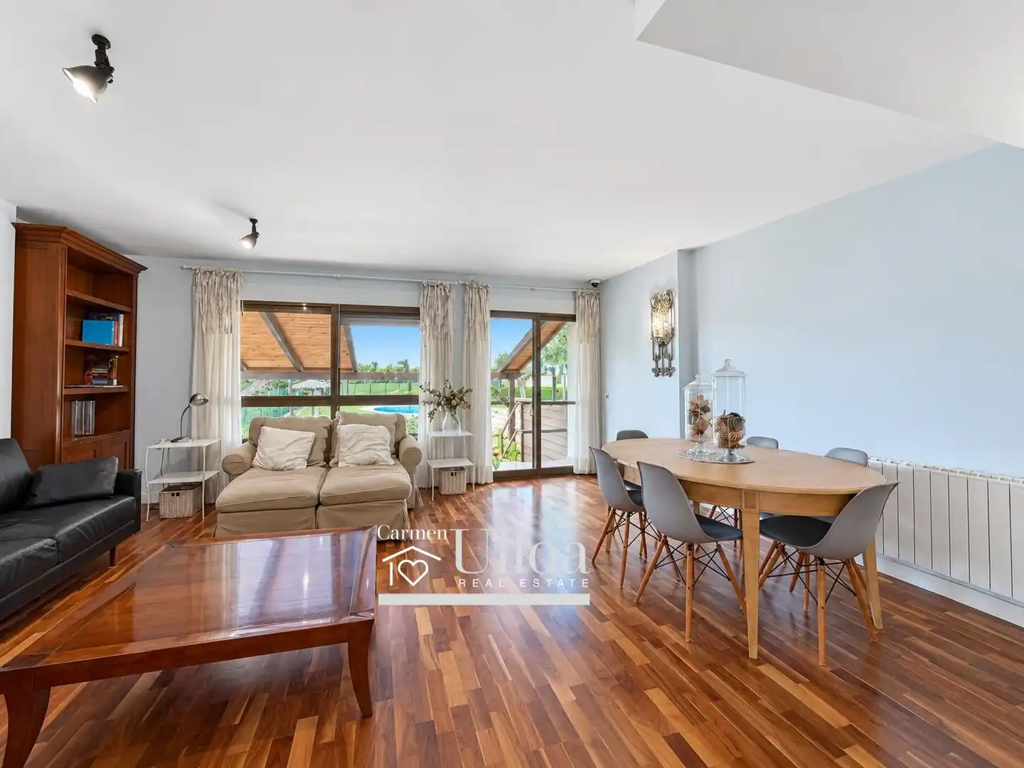 Sala de estar de Casa o chalet en venta en Alicante / Alacant con Aire acondicionado, Calefacción y Jardín privado