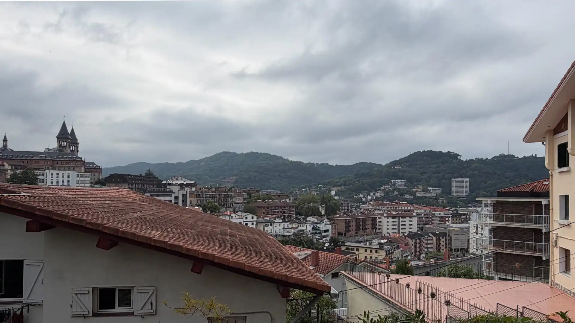 Vista exterior de Piso en venta en Donostia - San Sebastián  con Calefacción, Jardín privado y Balcón