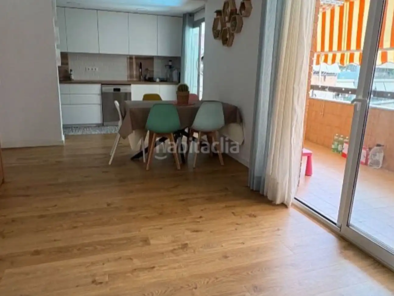 Küche von Wohnung zum Verkauf in Sant Boi de Llobregat mit Klimaanlage, Terrasse und Schwimmbad