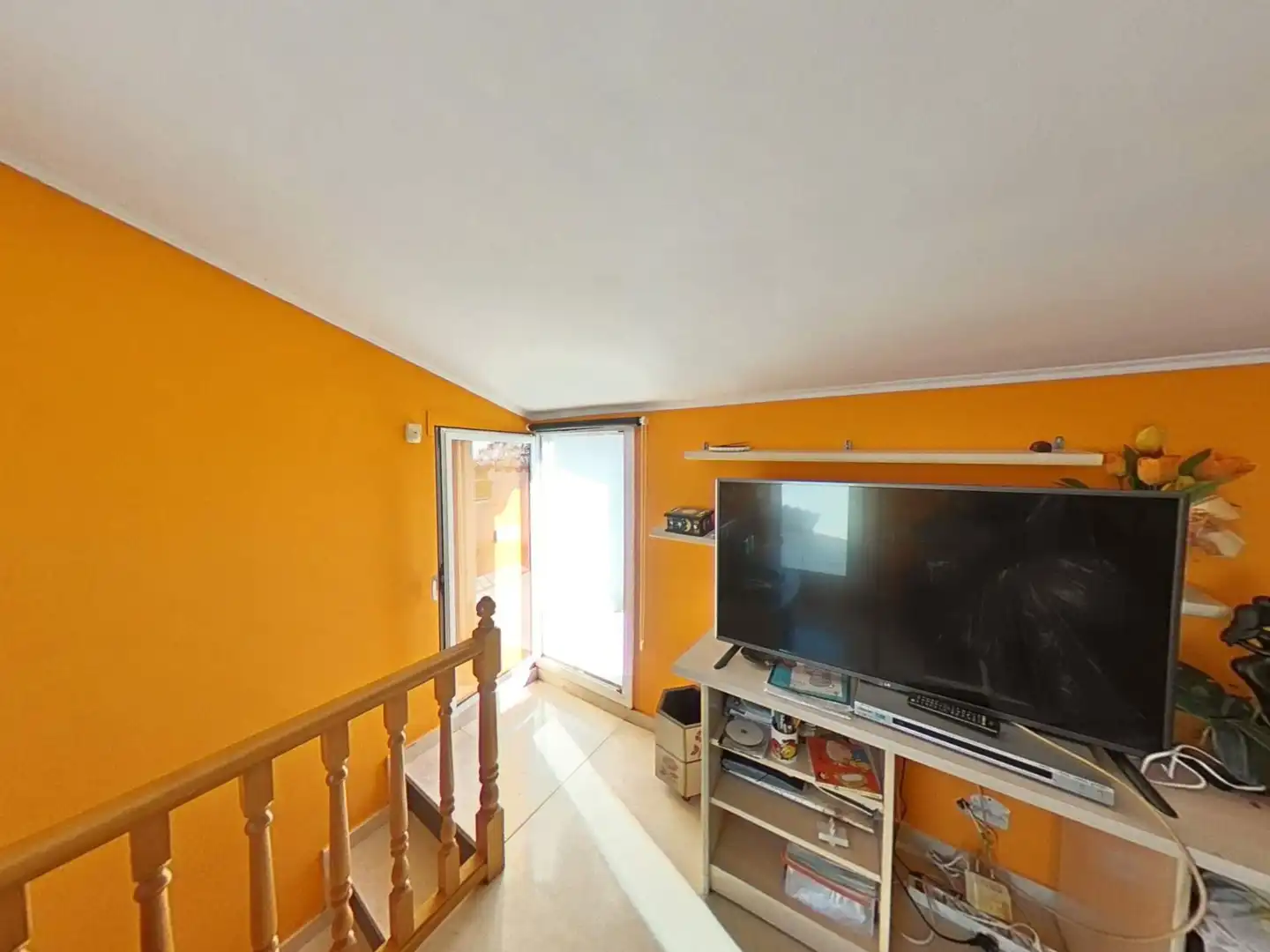 Sala de estar de Casa o chalet en venta en Vilanova i la Geltrú con Jardín privado, Terraza y Trastero