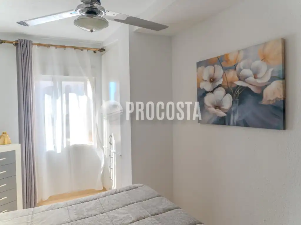 Habitación de Piso en venta en Almuñécar con Terraza y Internet