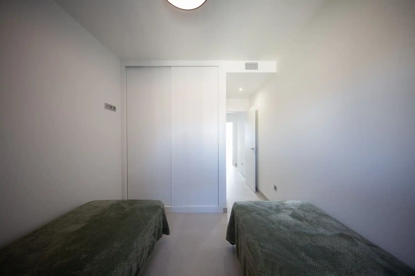 Dormitori de Apartament en venda en Benidorm amb Aire condicionat, Calefacció i Terrassa