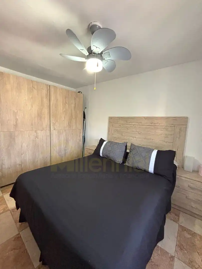 Bedroom of Flat for sale in Sevilla