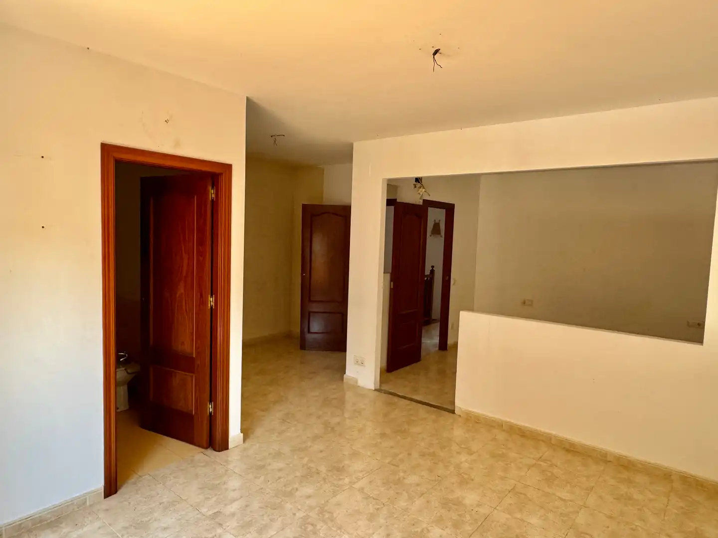 Einfamilien-Reihenhaus zum Verkauf in Calafell mit Heizung, Privatgarten und Terrasse