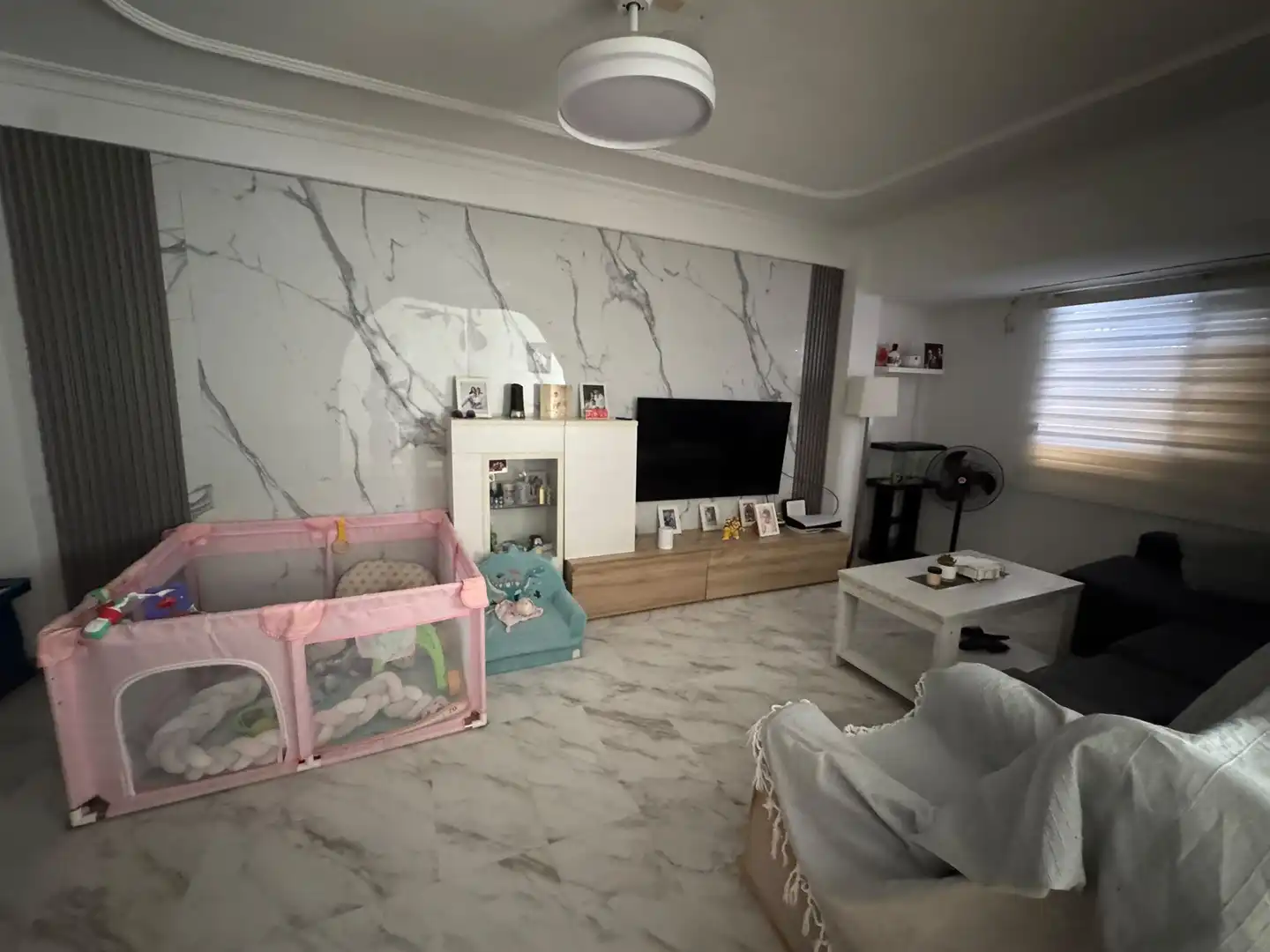 Living room of Flat for sale in Canals  with Air Conditioner, Furnished and Balcony