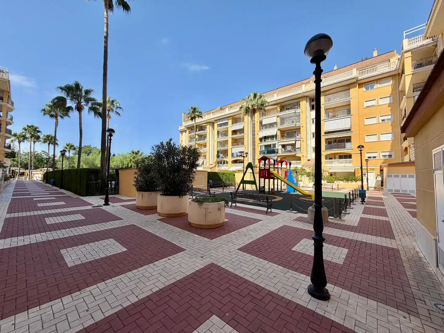 Apartment with pool for sale in Centro Urbano, imagen 37