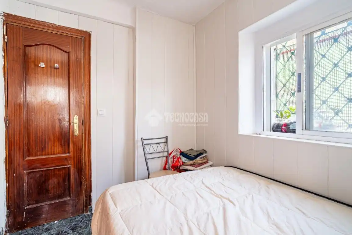 Bedroom of Flat for sale in Granada