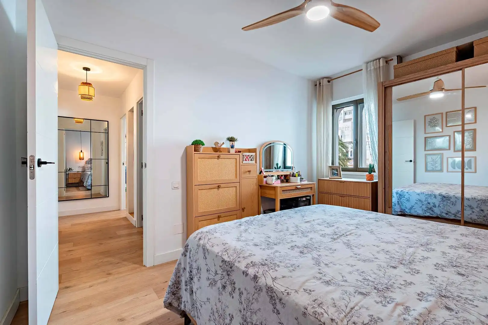 Habitación de Piso en venta en Roquetas de Mar con Aire acondicionado, Jardín privado y Terraza