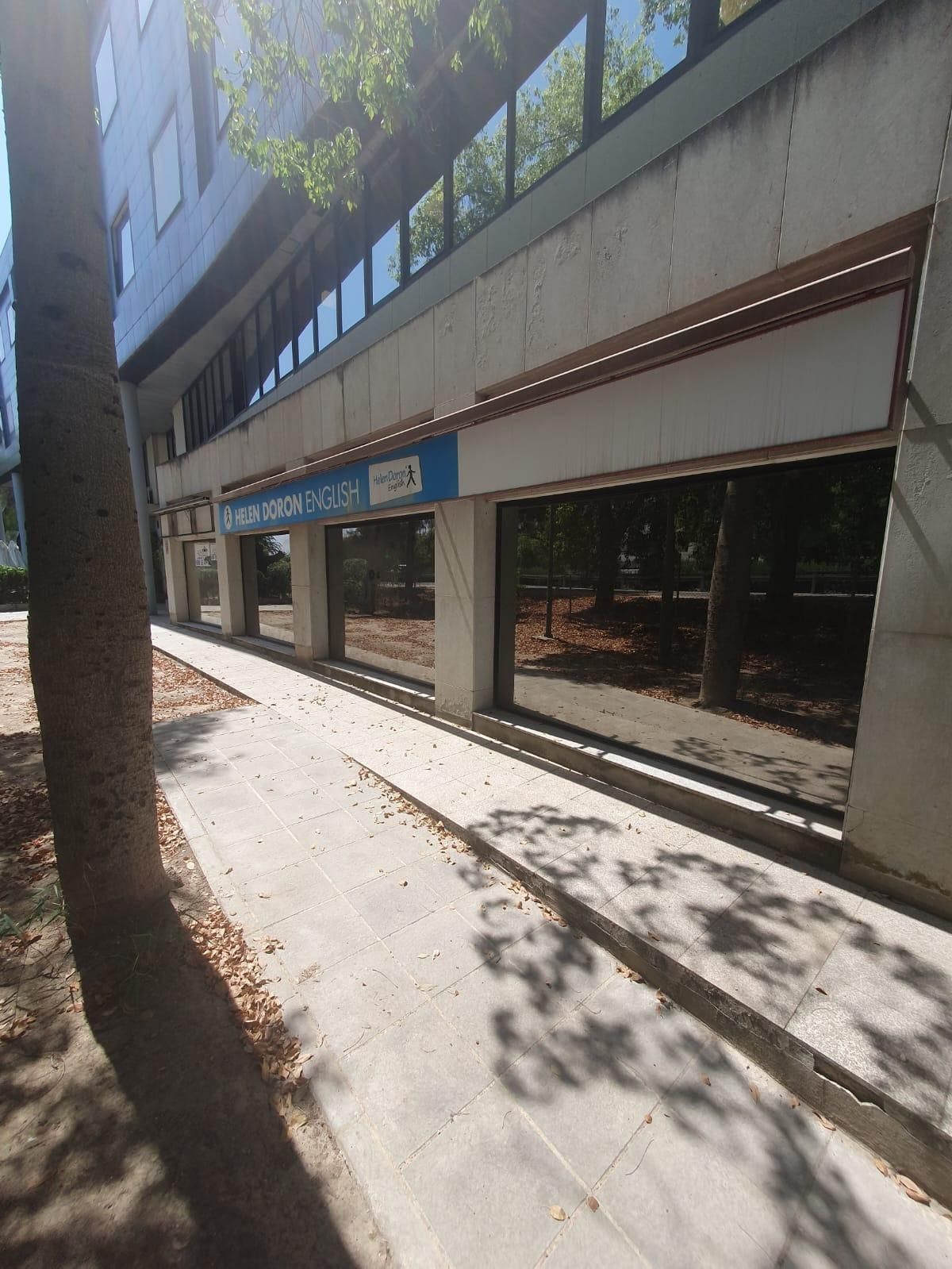 Exterior view of Premises for rent in  Sevilla Capital