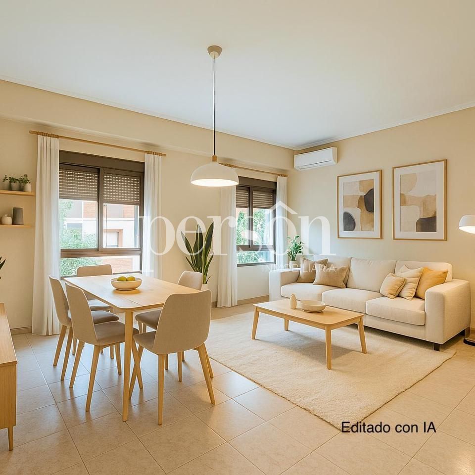 Living room of Flat for sale in  Valencia Capital  with Heating, Terrace and Furnished